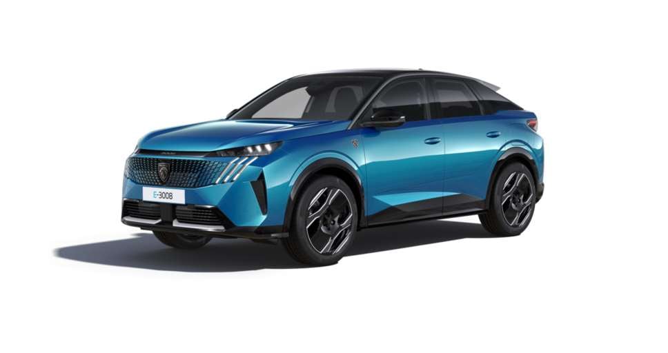 Ein blaues, modernes Auto in einem Studio. Das Fahrzeug hat ein elegantes, aerodynamisches Design mit schwarzen Akzenten und glänzenden Felgen. Es steht vor einem neutralen, weißen Hintergrund.